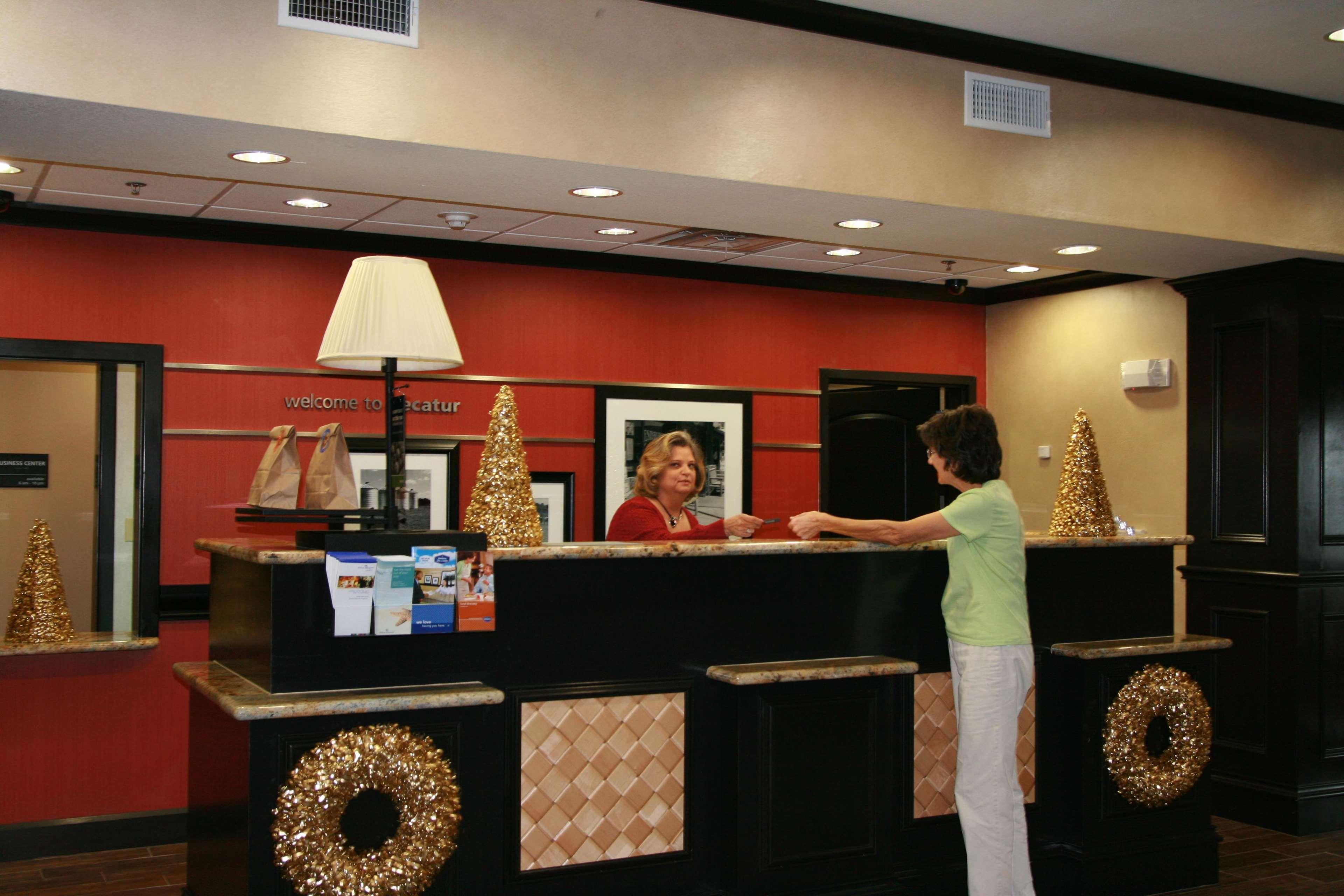 Hampton Inn & Suites Decatur Extérieur photo