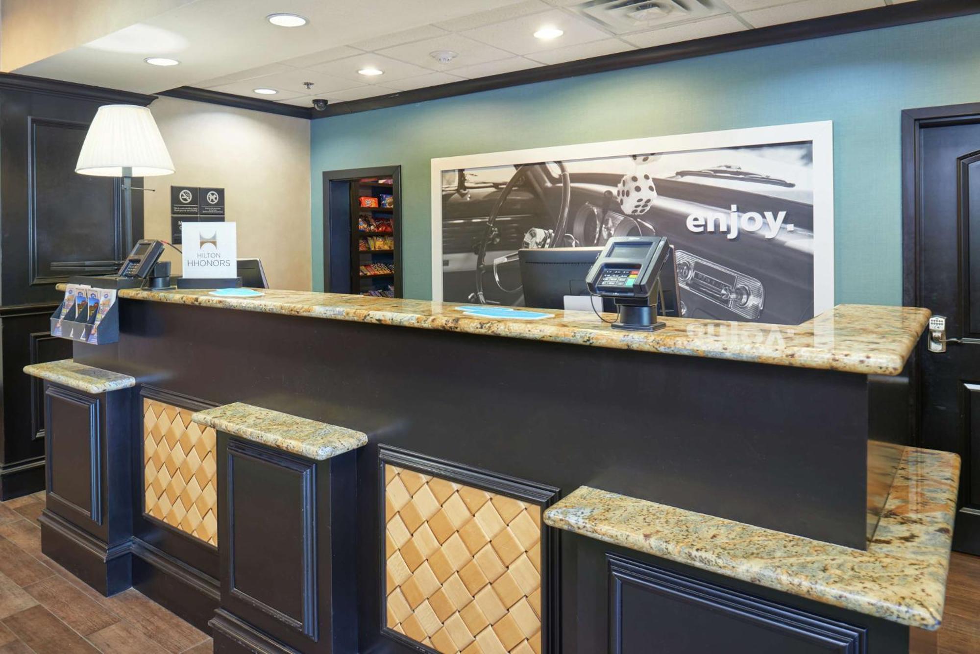Hampton Inn & Suites Decatur Extérieur photo