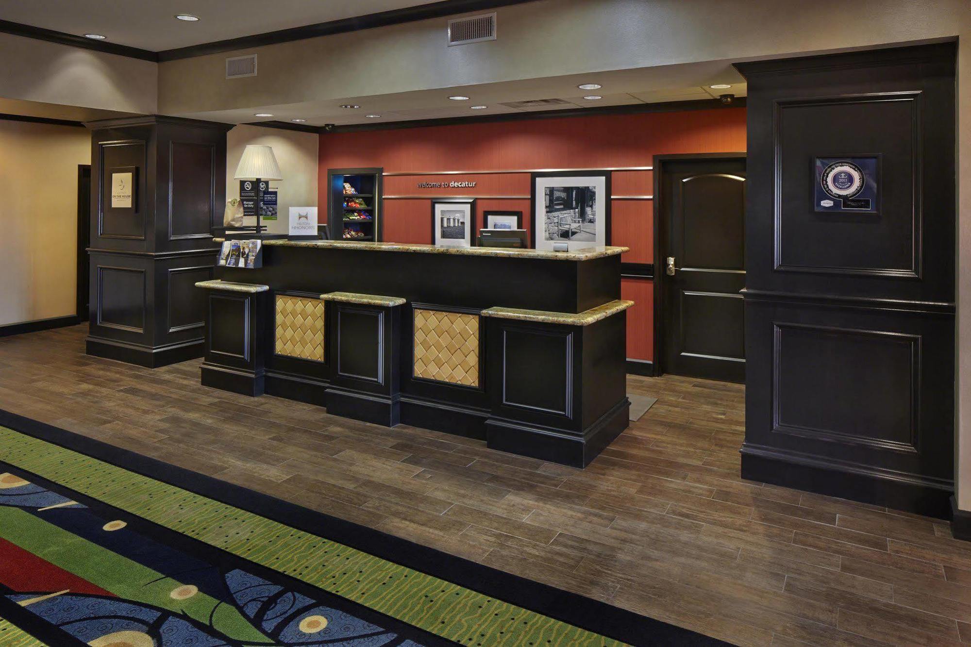Hampton Inn & Suites Decatur Extérieur photo